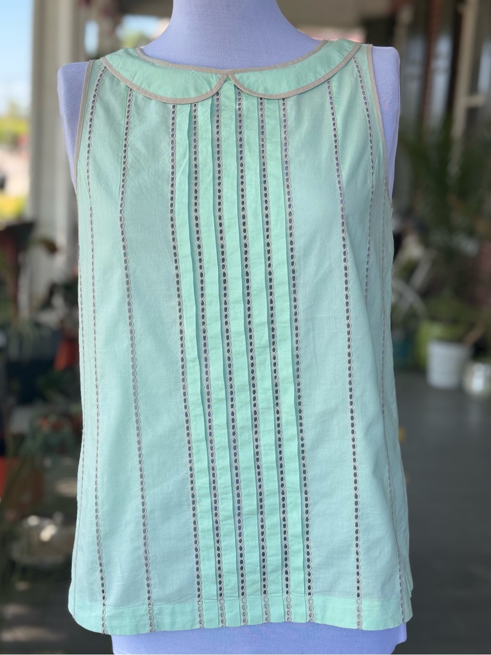 LOFT Mint Sleeveless Eyelet Pintuck Top with Peter Pan Collar